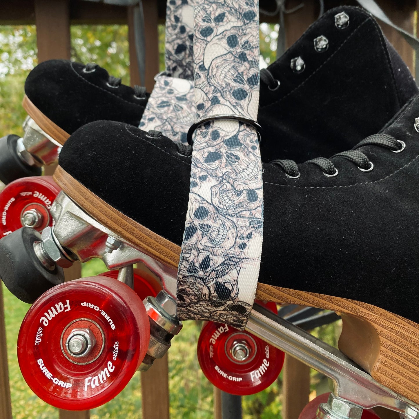 Sketchy Skulls Skate Leash